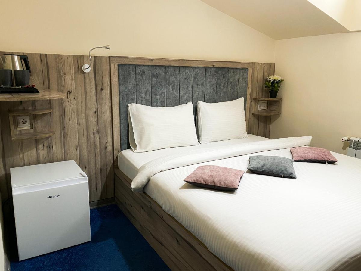 Alex Hotel Jerevan Eksteriør billede